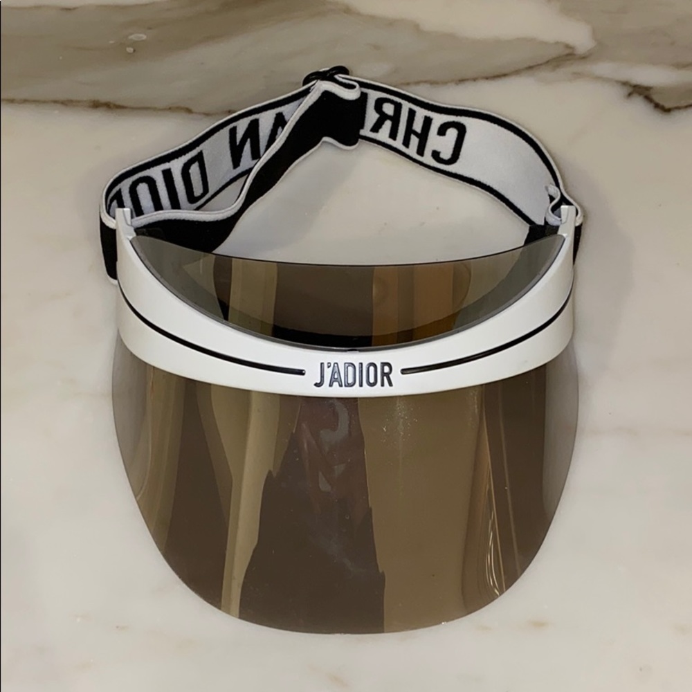 Never been worn Dior visor $180 firm !!!
